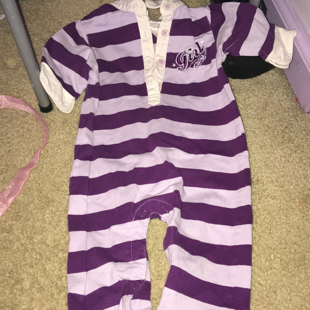 SimplyBasic Bodysuit - Picture 1 of 4